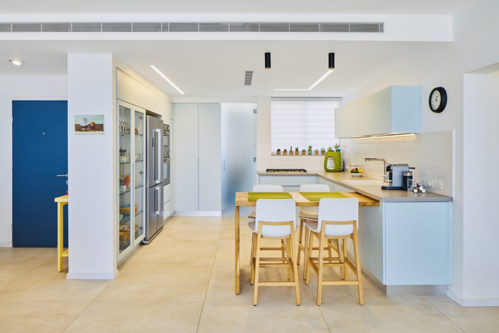 Michal Nof - Gilad Yitzhaki - Levitan 12